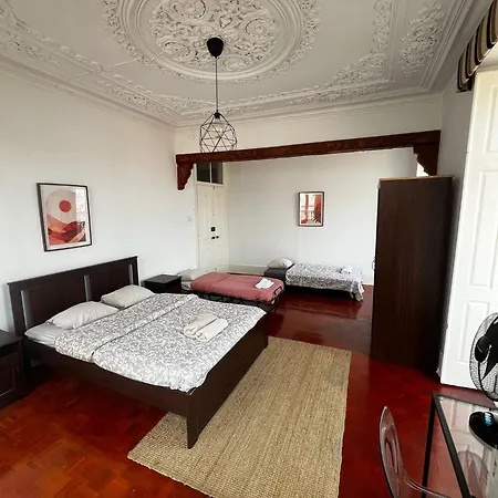 Habitación en casa particular On Calcada Do Combro, Location